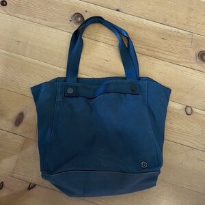 Lululemon Athletica Blue green Tote Bag Durable Canvas Everyday.